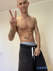 Tommygold - Schreibt privat für mehr Videos