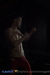 Tommygold - Schreibt privat für mehr Videos