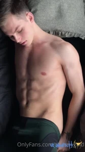 Tommygold - Schreibt privat für mehr Videos