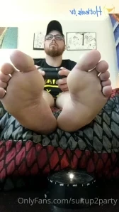 Suitup2party - Sit back while I tease you with my socked feet sweaty