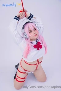 Ponkapion - POV Your nerdy girlfriend invites you over to her house