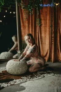 Pierced_princess - Good night