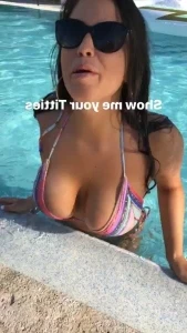 Sandralatinaxxx - So every morning my stag juices a fresh piña for me part 3