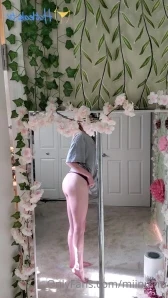 Miinuinu - Making a chaturbate uwu tip menu suggestions ive got no