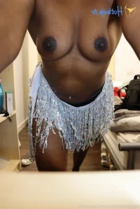 Creamybrowngirl - want a hug for the special day