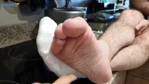 Menfeetlover - My neighbor texted me asking if it was possible to use