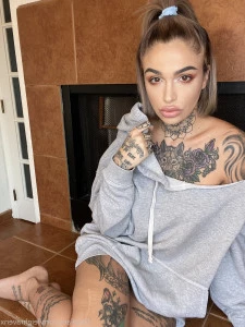 Leighravenx - Don t forget to set your alarm nikkihearts and I are