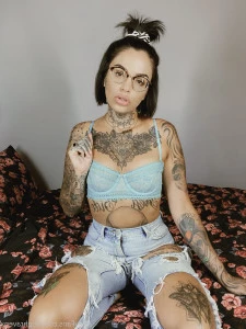 Leighravenx - Are you ready to unwrap your Valentines Day present