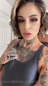 Leighravenx - Did you see what just bounced into your DMs