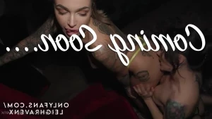 Leighravenx - Oh how I love to play dress up