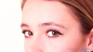 Avvaballerina - the only things that s missing here is your dick