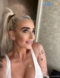 Ashleywolfx - Channeling my inner charm Watch out world