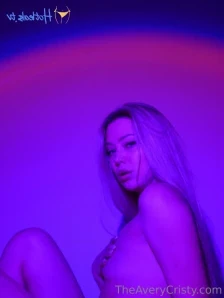 Theaverycristy - How fast do you think I could make you cum