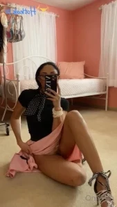 Arianamarie - Don t forget about my Live show tonight 8pm EST