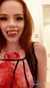 Ellahughesxxx - I woke up soooo horny and wet today Wanna see