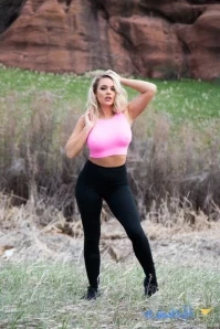 Alexismonroexx - Should I take the rest off