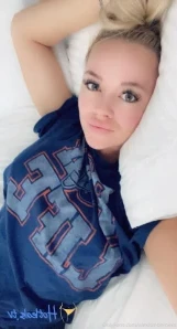 Alexismonroexx - Don t you love how I squeeze them together