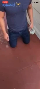 Bowdown2chelsea - Refund my late night burger baby 20 pretty girls don