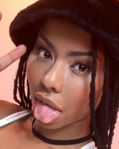 Kira Noir