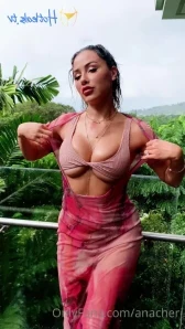 Anacheri - Did you know that green is my favorite color Tip on this