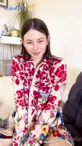 Elfgirltalia - I ve got a nice flower Very fun to play with really