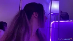 Izzy_xx - extra shots from my new MFC photoset