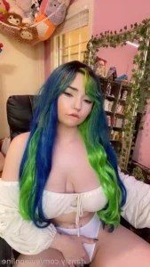 Plushiesuccubus - Good morninggg it s a cozy Saturday 3 Probably