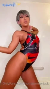 Nonsummerjack - Today is a day to tan well so I m tanning without