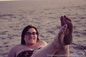 Shortlivedtyranny - Mmmm let s be very serious my natural toes are all