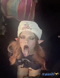 Thecutestkittycat - Showing you inside of my mouth 