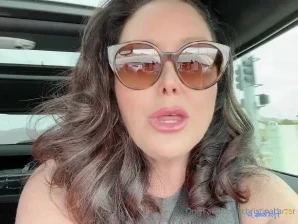 Christinacarter - Happening right now