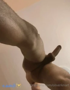 Oliverknarf - Who wants to see me playing with my big cock in my