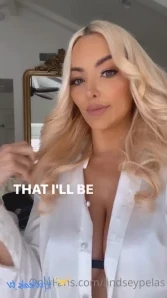 Lindseypelas - Resting up tonight I ll see you for our weekly LIVE