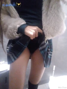 Miachan - Ragazzi per pasqua volevo mettermi la codina plug e le