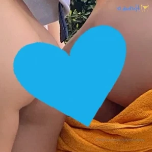 Taylorsdiary - what re you eating first me or the pizza