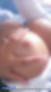 Feetbabystar - Oops