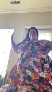 Ssbbwladyjiggles - I m loving my plump Summery toes When I get my
