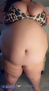 Ssbbwladyjiggles - Loving this extra comfy dress one of my Feabie