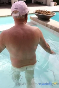 Daddiesbyeze - Matt in white