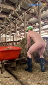 Draconblue - First day of December Come warm up with me