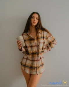 Therealmissbo - Feeling cute