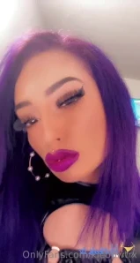 Kleopwtrx - Do I look yummy with my tongue out