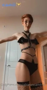 Aliceoncamfree - like this if youre in love with her boobies too and 