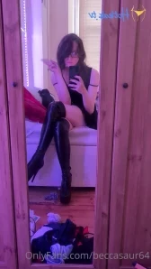 Beccasaur64 - The weathers SCORCHING today Remember to dress nice and