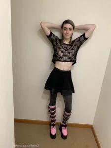 Iriseverest - Riding and ball busting throwback clip