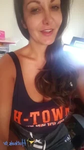 Avaaddams - Having a big closet is good for a lot of things