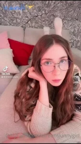 Eireenskinnygirl - Dear diary I hope today I will be able to satisfy