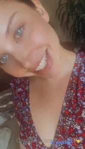 Itsivylebelle - taste these lips