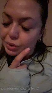 Miabigtits - huge boob hehe