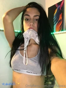 Melinalox - I think black looks good to me tooo let s swim and do